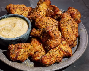 GARLIC PEPPER WINGS